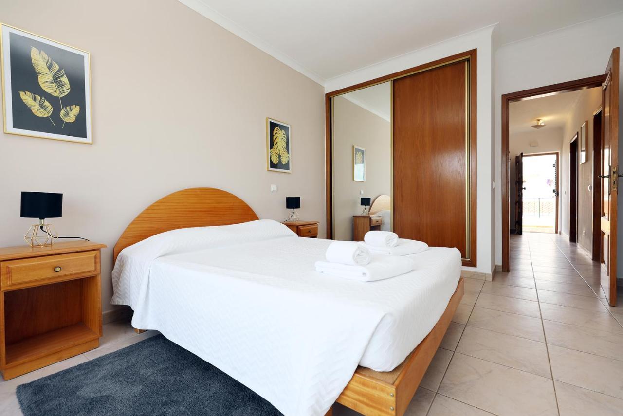 B76 - Piedade In Apartment
